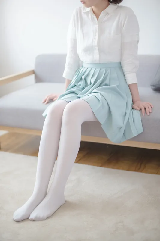 森萝财团 [R15-003] 水嫩白丝 [94P]插图8